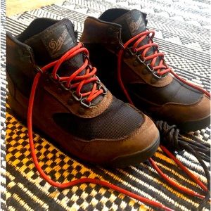 Danner Jag Hiking Boot Size 6